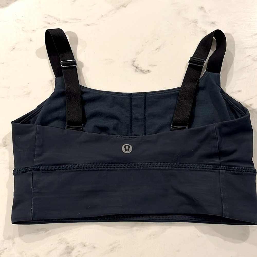 Lululemon navy adjustable sports bra size 4
